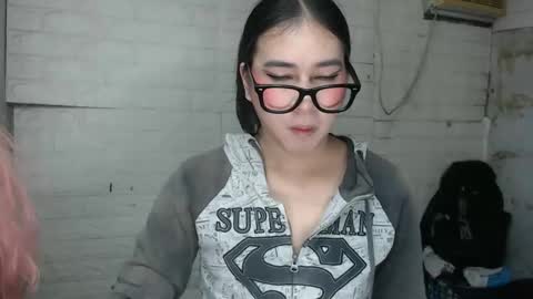 Snapshot of weremeanttobe chatting on October 2025 06:10:02 PM andrew online show from October 2025 06:10:02 PM