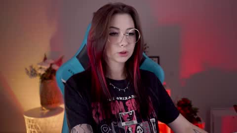 little girl who is always rightLisa online show from December 2024 05:15:02 AM