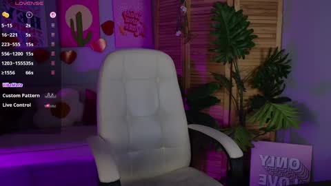 little girl who is always rightLisa online show from April 2026 02:01:01 AM