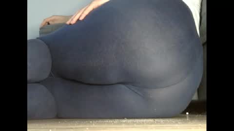 wet_pants2022 online show from February 2025 06:29:02 PM