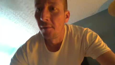 Snapshot of wetduck77777 chatting on October 2025 11:32:02 AM wetduck77777 online show from October 2025 11:32:02 AM