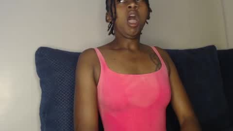 Snapshot of wetfreakym chatting on July 2026 07:47:01 AM Bella online show from July 2026 07:47:01 AM