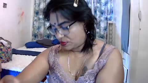 Snapshot of wetindian1971 chatting on June 2026 09:56:01 AM kavita online show from June 2026 09:56:01 AM