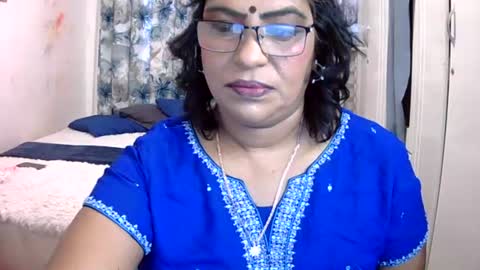 Snapshot of wetindian1971 chatting on June 2026 08:23:02 AM kavita online show from June 2026 08:23:02 AM