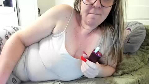 Snapshot of wetladyjoy chatting on March 2025 10:29:02 AM Amy online show from March 2025 10:29:02 AM
