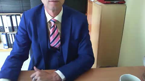 Franz online show from June 2026 08:04:01 AM