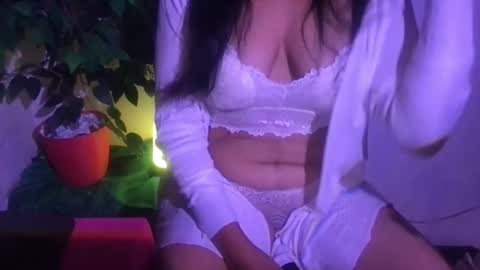 Mel online show from October 2025 09:35:02 AM