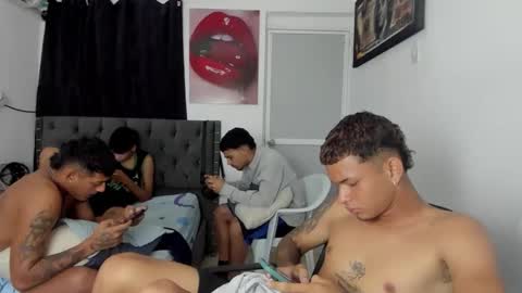 Snapshot of white_master444 chatting on April 2026 06:19:01 AM white online show from April 2026 06:19:01 AM