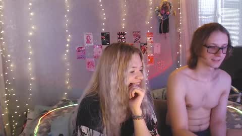 Melania and Mikey online show from April 2026 07:01:01 AM