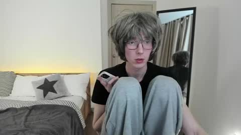 Stefan online show from April 2026 09:48:01 PM