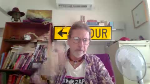 Snapshot of whiteboomer chatting on April 2026 01:58:02 AM whiteboomer online show from April 2026 01:58:02 AM