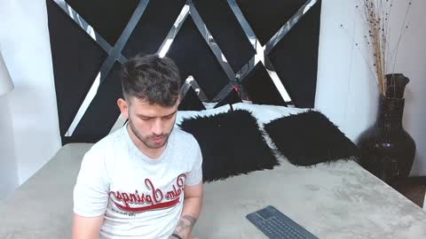 Dylan white online show from February 2025 11:39:01 PM