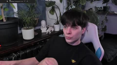 Gus online show from February 2025 07:41:02 PM