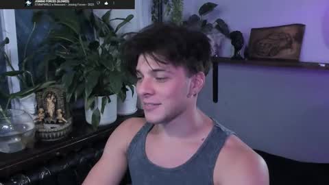 Gus online show from September 2025 07:30:01 PM