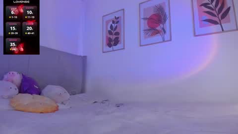 Kitty online show from December 2024 11:13:01 PM