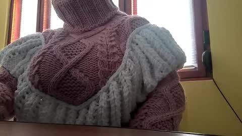 whitesweater online show from December 2025 06:50:01 AM