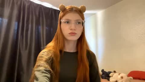 Snapshot of whitneyblaze chatting on June 2026 06:37:02 AM Alaska 3 online show from June 2026 06:37:02 AM