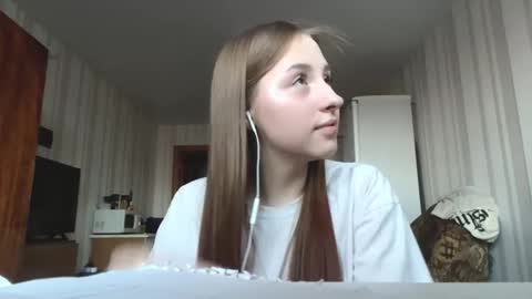 Snapshot of whitneyehlers chatting on March 2026 01:58:01 PM Vicky online show from March 2026 01:58:01 PM