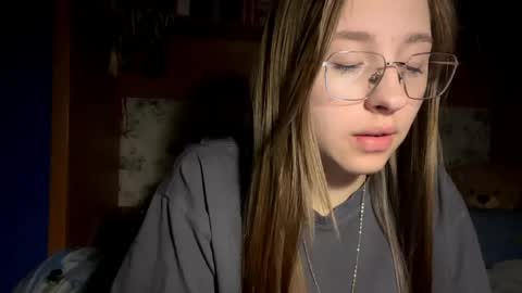 Snapshot of whitneyehlers chatting on April 2026 09:37:02 PM Vicky online show from April 2026 09:37:02 PM