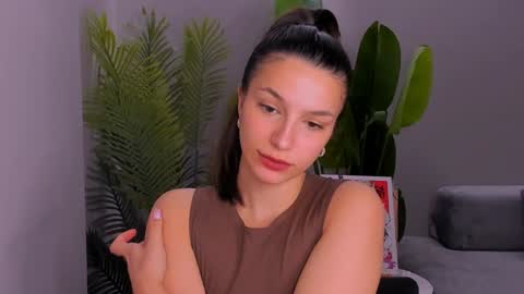 Snapshot of whoislulu chatting on December 2024 05:45:02 PM whoislulu online show from December 2024 05:45:02 PM