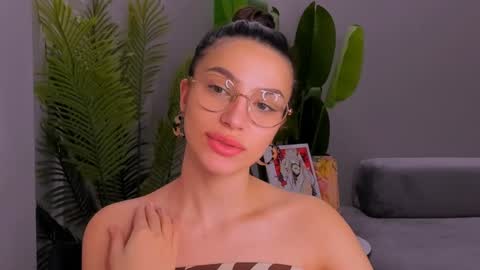 Snapshot of whoislulu chatting on January 2025 09:39:02 PM whoislulu online show from January 2025 09:39:02 PM