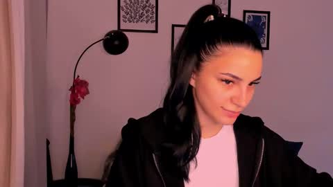 Snapshot of whoislulu chatting on September 2025 08:41:02 PM whoislulu online show from September 2025 08:41:02 PM