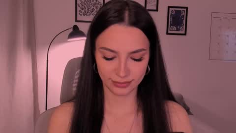 whoislulu online show from March 2026 06:51:02 PM