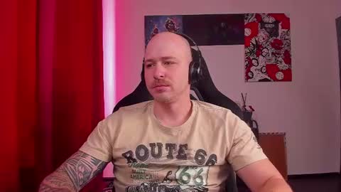 Snapshot of why_you_so_serious chatting on July 2026 04:33:02 PM VI online show from July 2026 04:33:02 PM