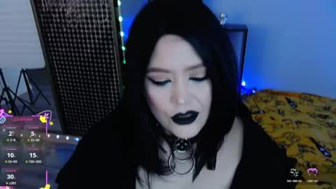 Snapshot of wickedxqueen chatting on April 2026 03:16:01 PM Laura online show from April 2026 03:16:01 PM