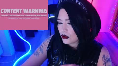 Laura  online show from July 2026 09:25:01 PM