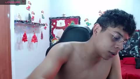 wiilliam online show from December 2024 06:45:01 PM