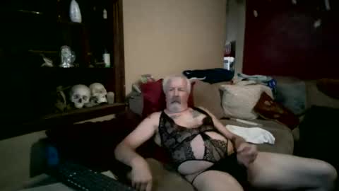 wild69erus1 online show from April 2026 05:09:02 PM