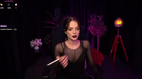 Snapshot of wild_alice_me chatting on May 2026 03:39:02 PM Alice online show from May 2026 03:39:02 PM