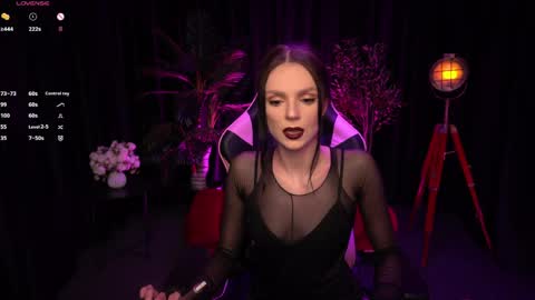 Snapshot of wild_alice_me chatting on May 2026 03:39:02 PM Alice online show from May 2026 03:39:02 PM