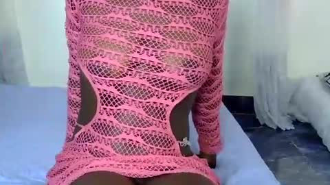 Snapshot of wild_berry22 chatting on June 2026 01:32:01 AM berry online show from June 2026 01:32:01 AM