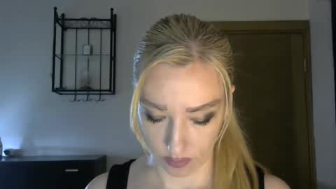 Alina online show from January 2025 08:15:01 AM