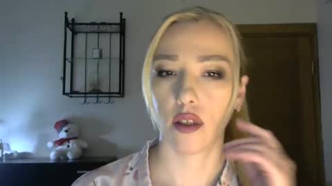 Alina online show from February 2025 08:22:02 AM