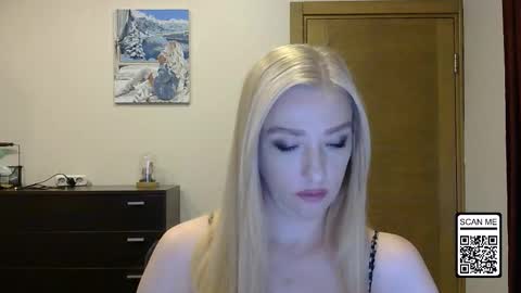 Alina online show from September 2025 12:49:02 PM