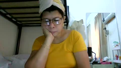 Snapshot of wildbrownchick69 chatting on June 2026 04:33:01 AM WildChick online show from June 2026 04:33:01 AM