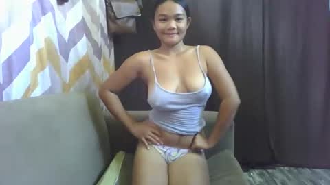 wildchilly_pearl19 online show from February 2026 01:04:02 AM