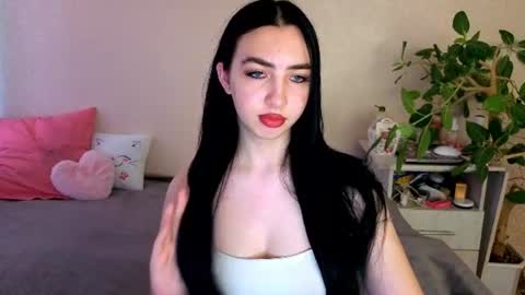 Snapshot of wildkittenx_ chatting on July 2026 04:08:02 AM Alena online show from July 2026 04:08:02 AM