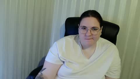 wildpanthers online show from November 2025 07:01:02 PM