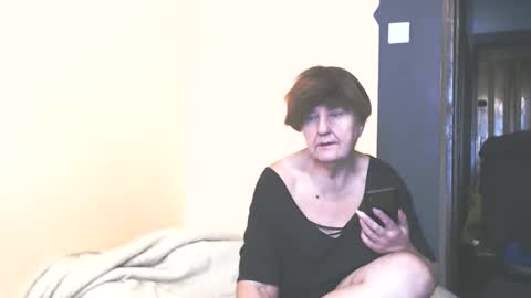 WildRedCat online show from September 2025 10:18:01 AM