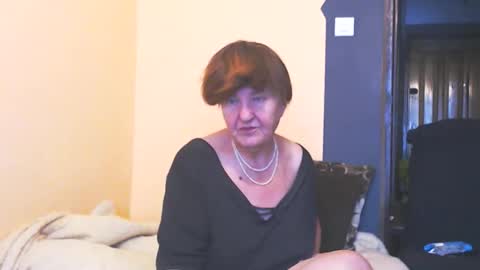 WildRedCat online show from October 2025 09:38:02 AM