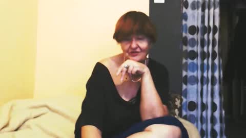 WildRedCat online show from October 2025 12:15:02 PM