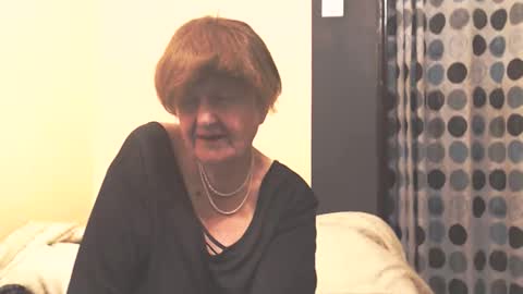 WildRedCat online show from December 2025 09:57:01 PM