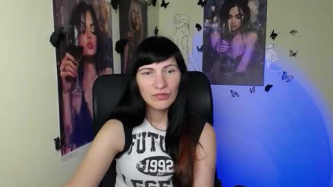 Snapshot of wildsoul8 chatting on May 2026 05:25:01 AM Rosalinda online show from May 2026 05:25:01 AM