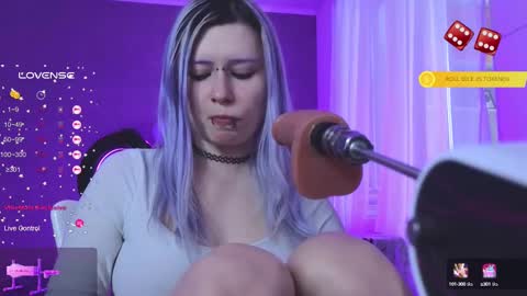 Snapshot of will_vand0m chatting on February 2025 07:49:01 AM Your virtual girlfriend online show from February 2025 07:49:01 AM