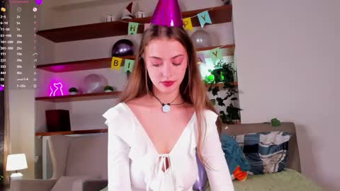 Anna online show from September 2025 03:16:01 PM