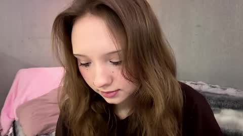 Olivia online show from March 2026 03:12:01 PM